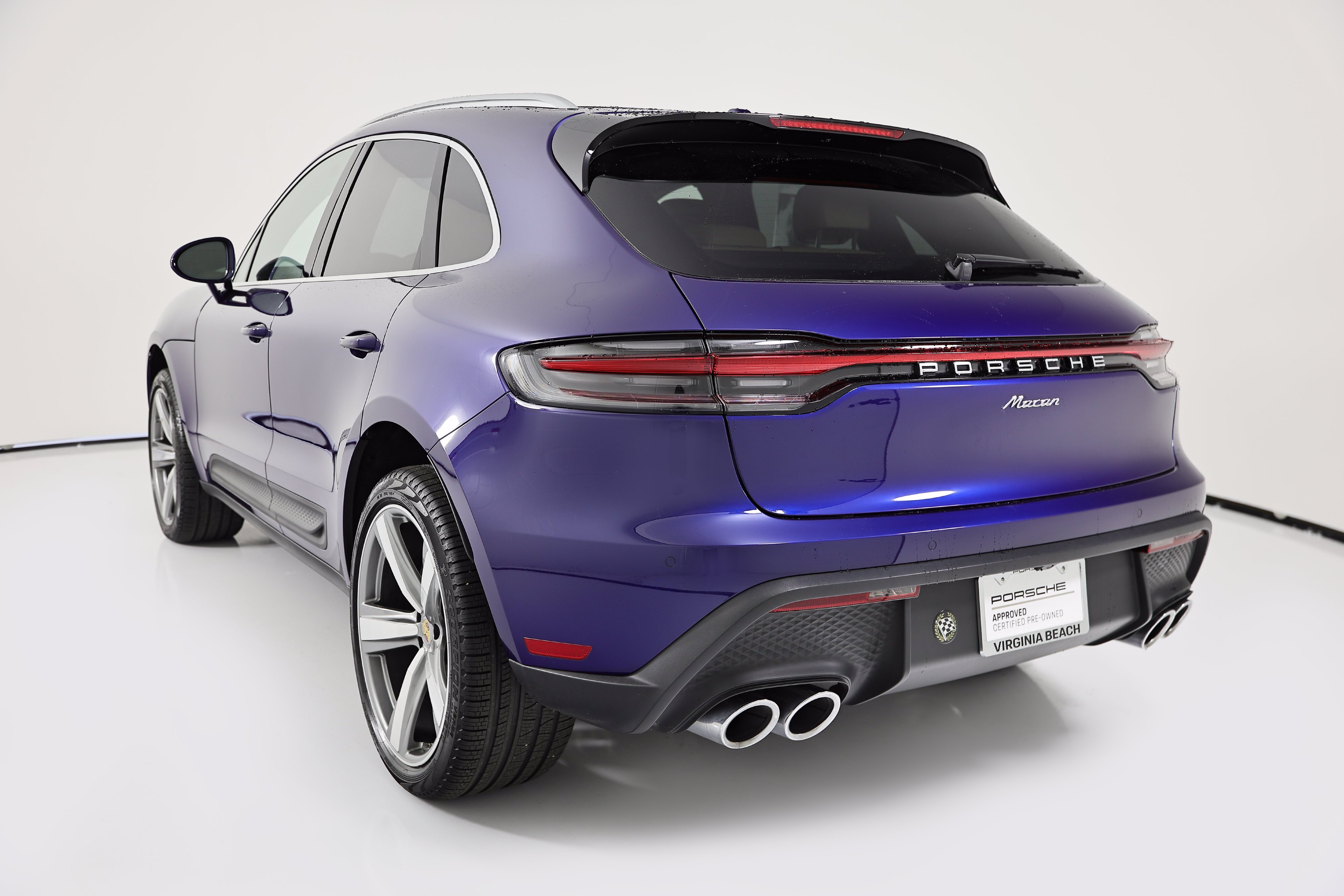 Used 2026 Blue Porsche  image 3