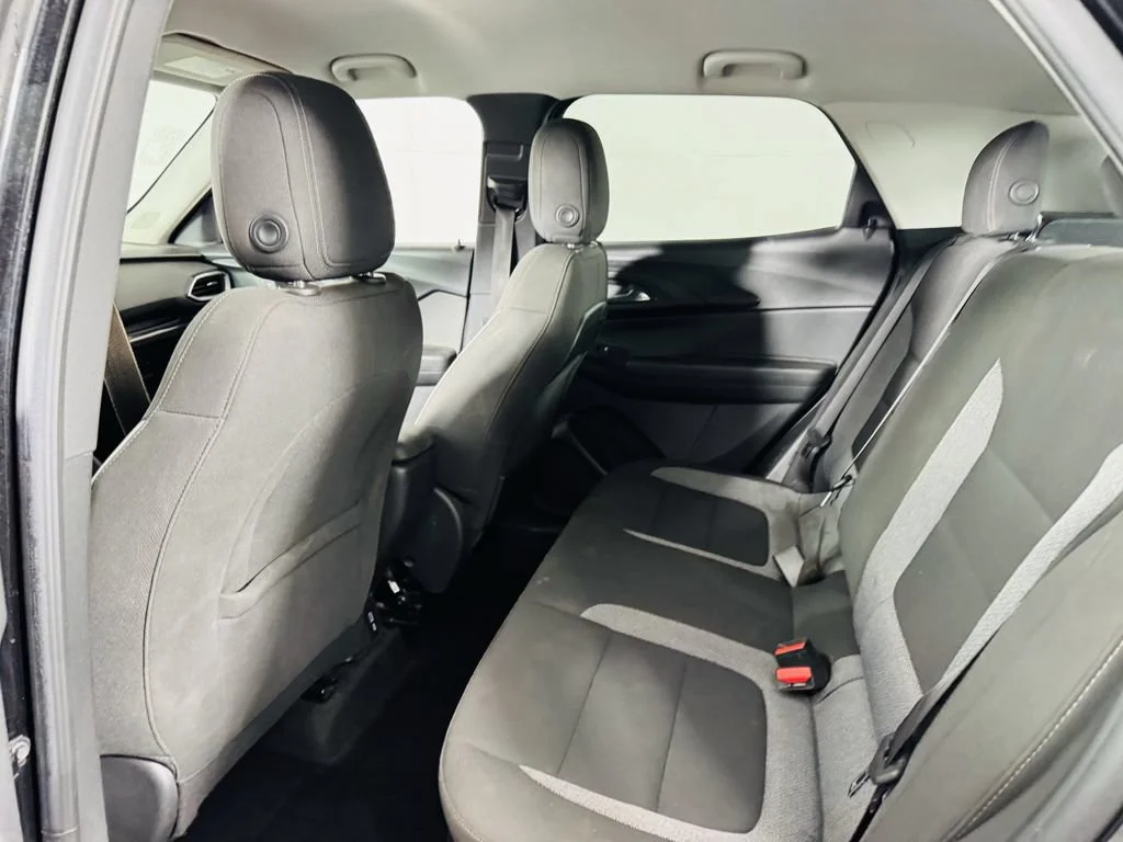 Used 2023 Mosaic Black Metallic Chevrolet LT image 18
