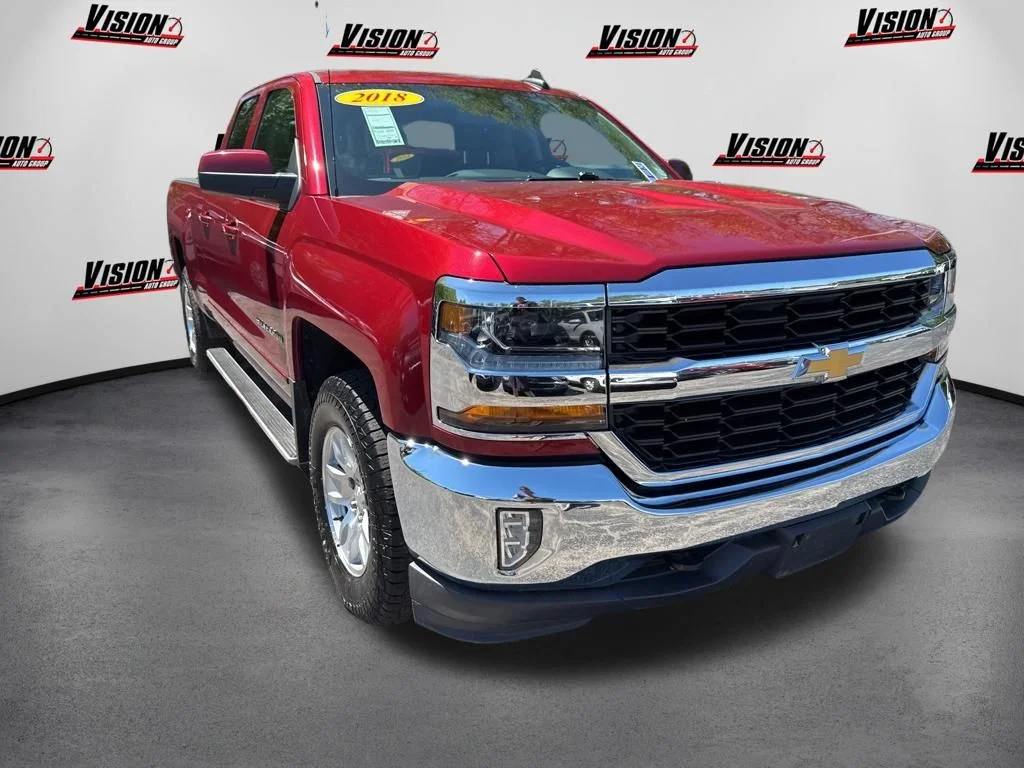 Used 2018 Red Chevrolet LT image 3