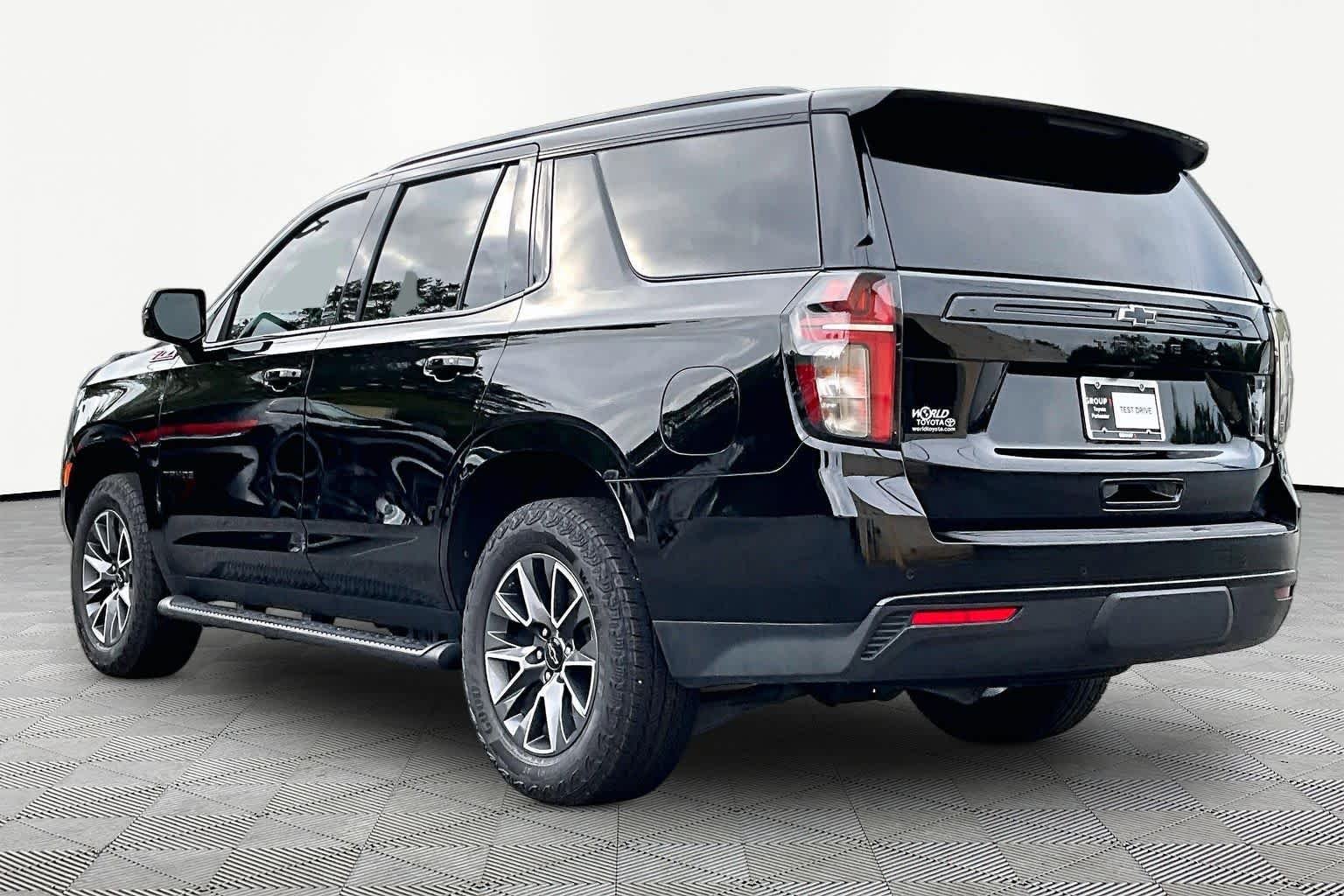 Used 2023 Black Chevrolet Z71 image 23