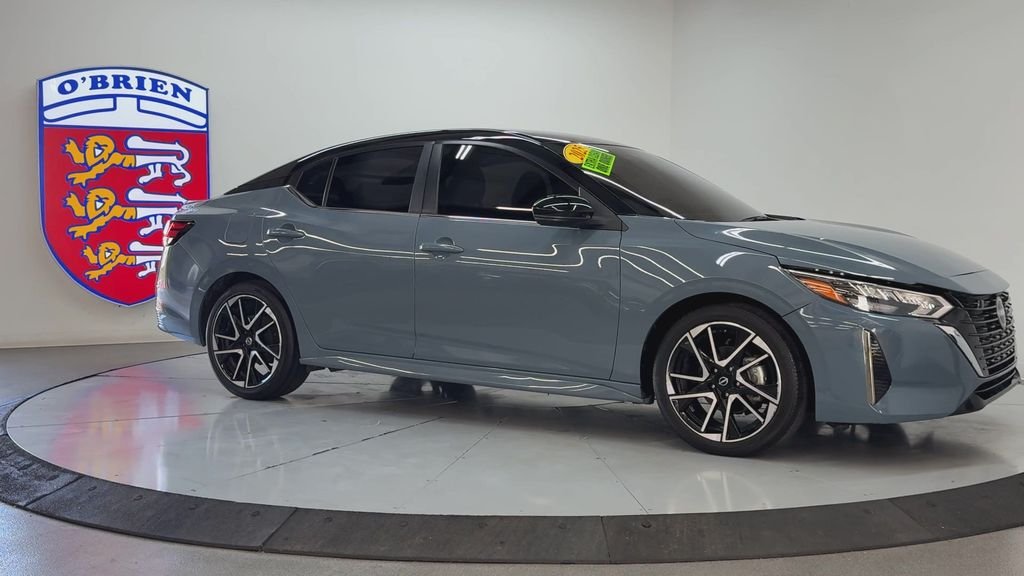 Used 2025 Gray Metallic Nissan SR image 3