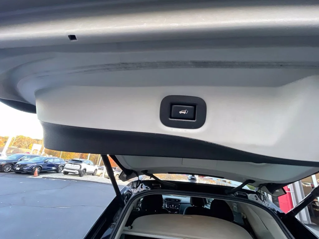 Certified Used 2018  Nissan SV image 26
