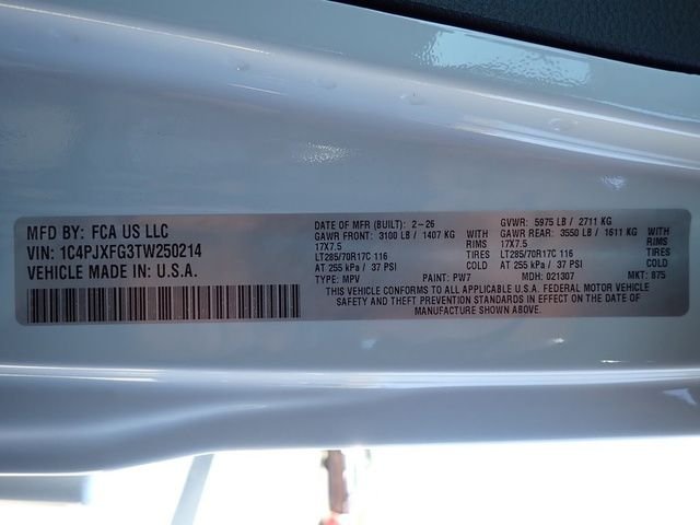 New 2026 Bright White Clear-Coat Exterior Paint Jeep Rubicon image 18