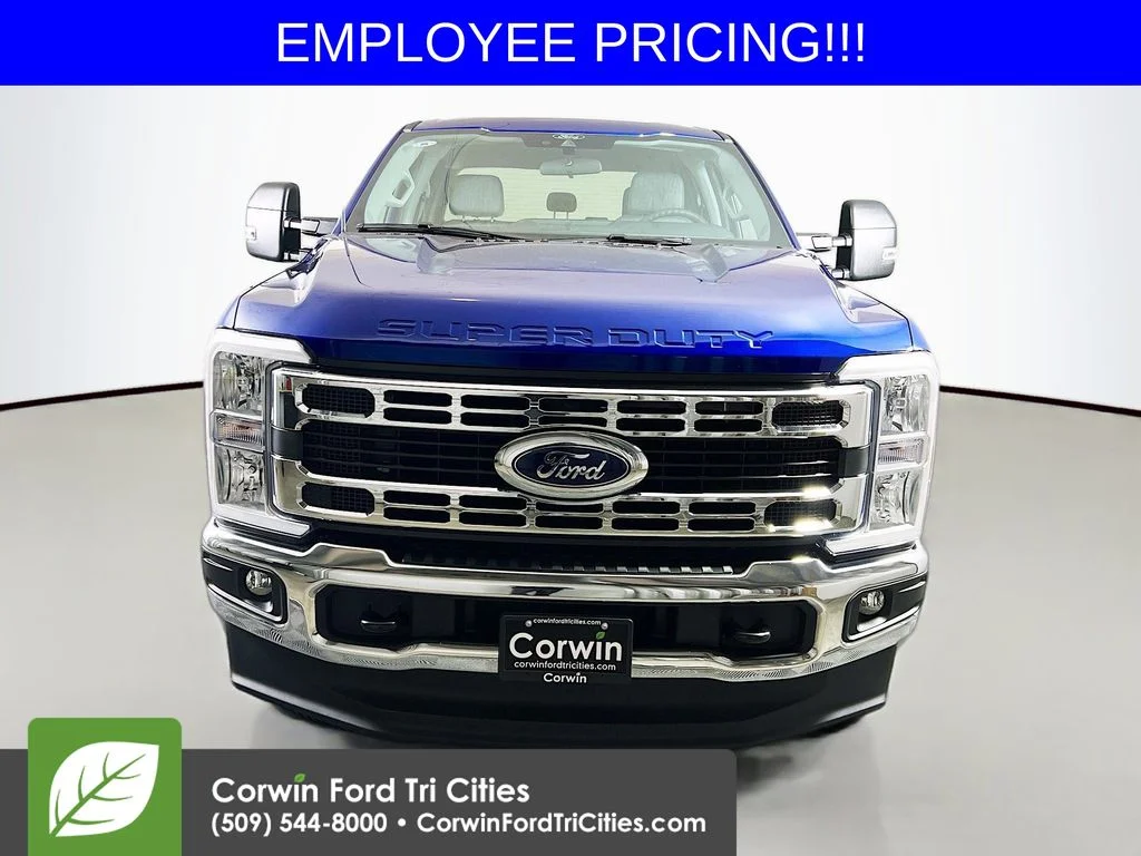 New 2026 Blue Ford XLT image 4