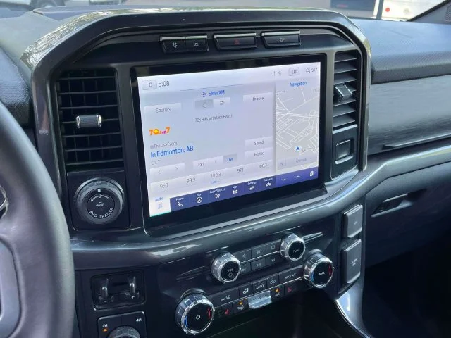 Certified Used 2023 Oxford White Ford XLT image 33
