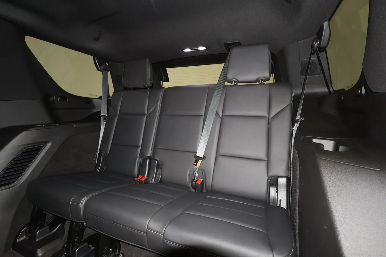 Used 2023 Crystal White Tricoat Cadillac Luxury image 26