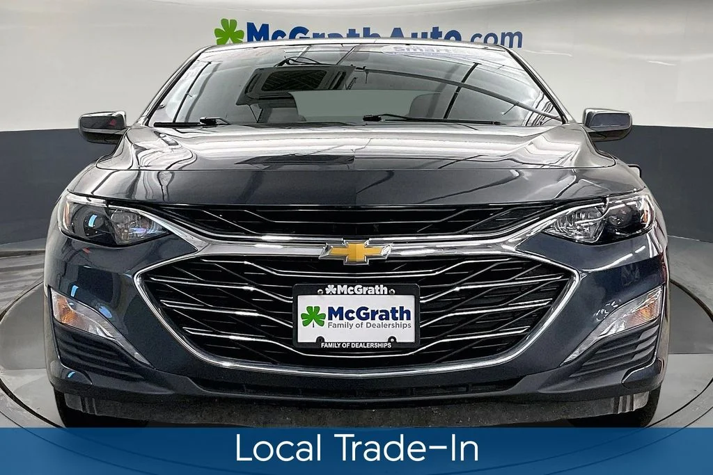 Used 2020 Gray Chevrolet LT image 6