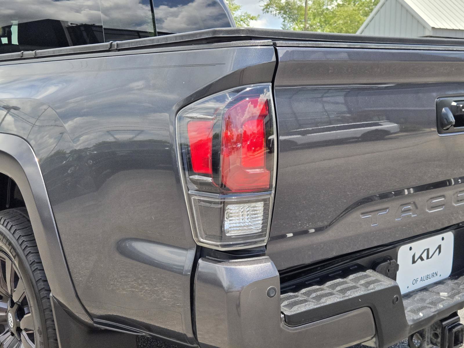 2023 Toyota Tacoma Limited - Photo 10