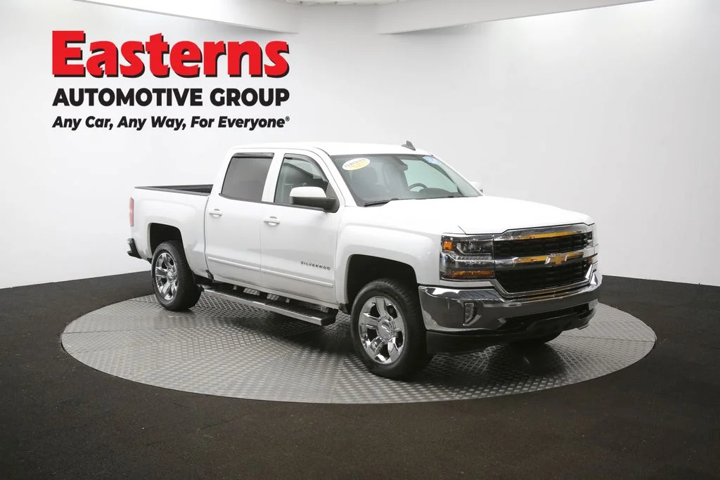 Used 2018 White Chevrolet LT image 49