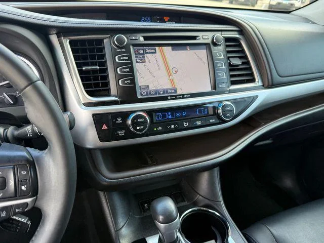 Certified Used 2019 OOH LA LA ROUGE MICA Toyota XLE image 19