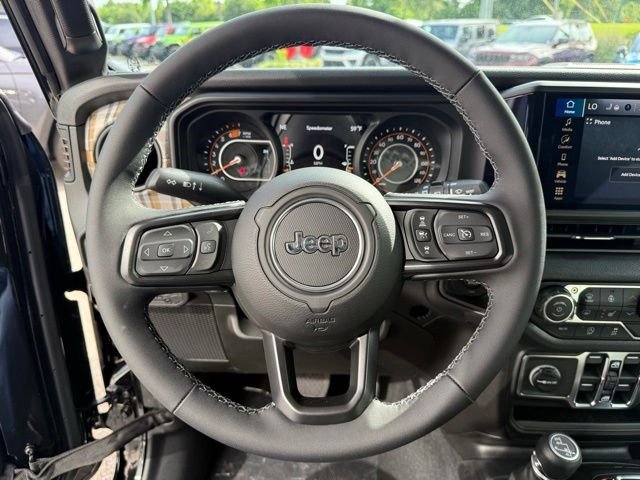 New 2026 Black Clear-Coat Exterior Paint Jeep 85th Anniversary Edition image 15