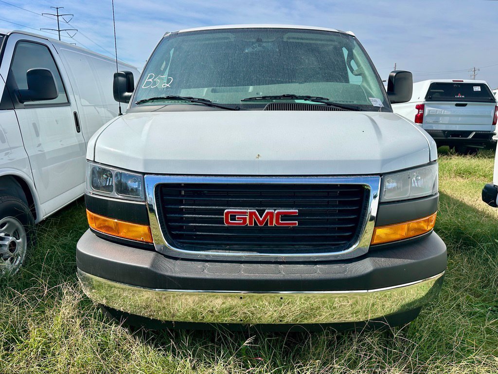 2026 GMC Savana Cargo Work Van - Photo 9