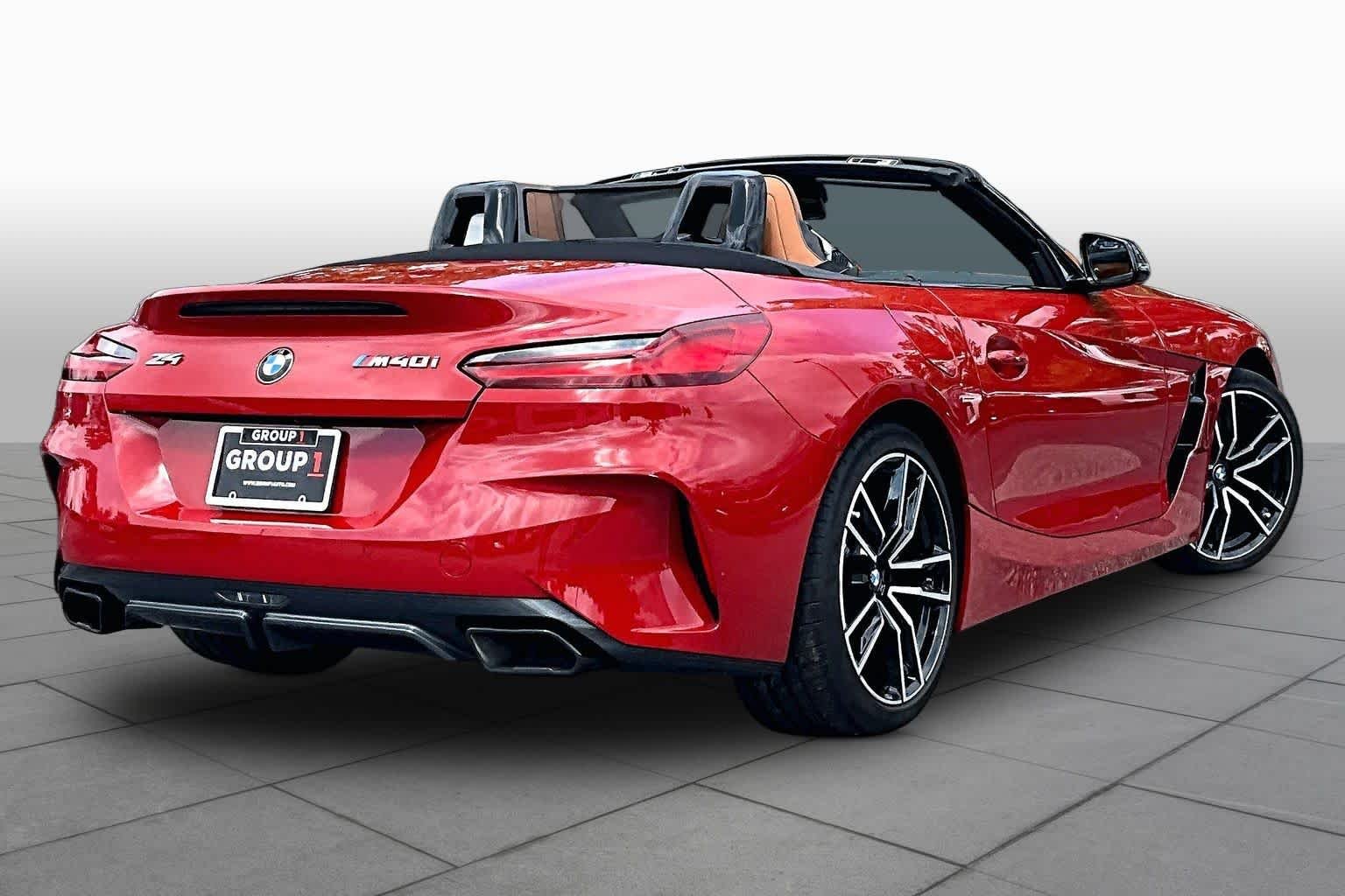 Used 2021 San Francisco Red Metallic BMW sDriveM40i image 13