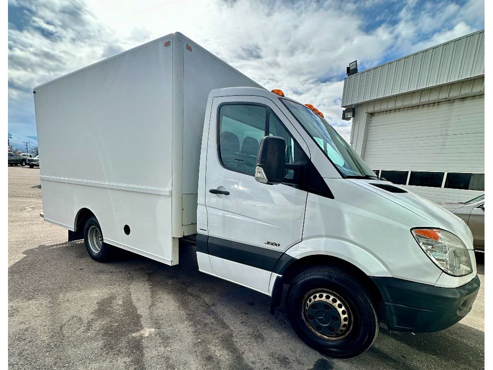 Used 2013 White Mercedes-Benz Base image 2