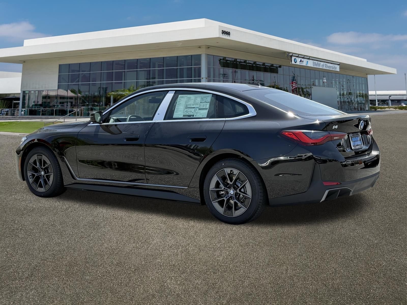 2026 BMW i4 40 - Photo 8