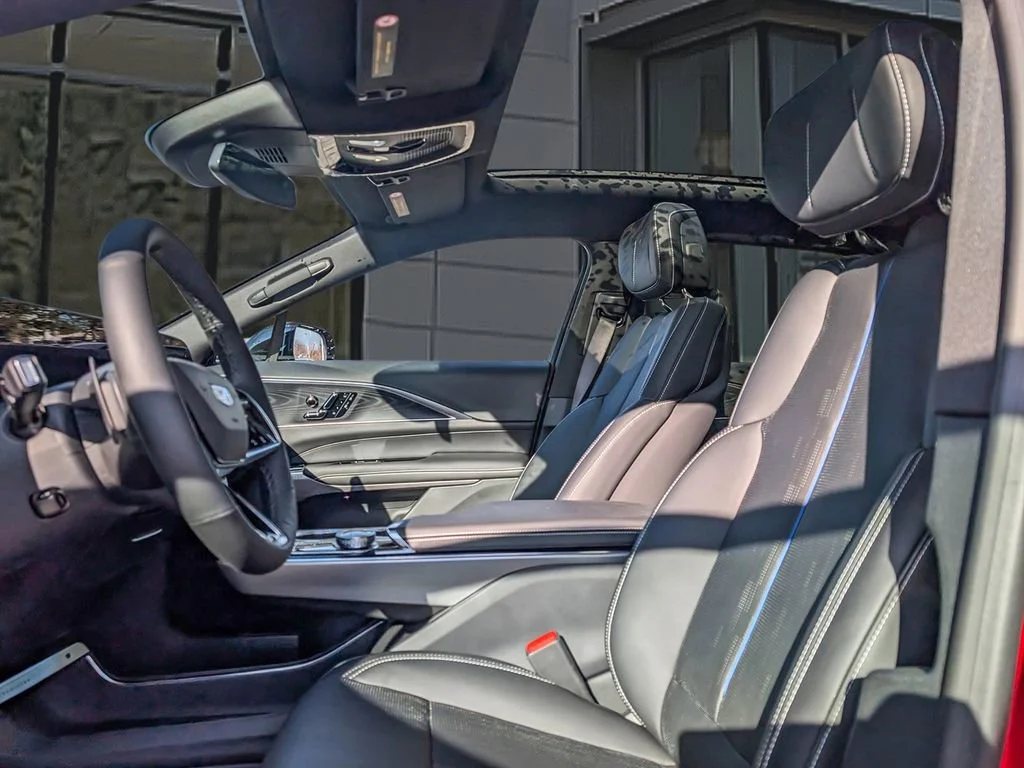 2025 Cadillac LYRIQ Sport 1 - Photo 9
