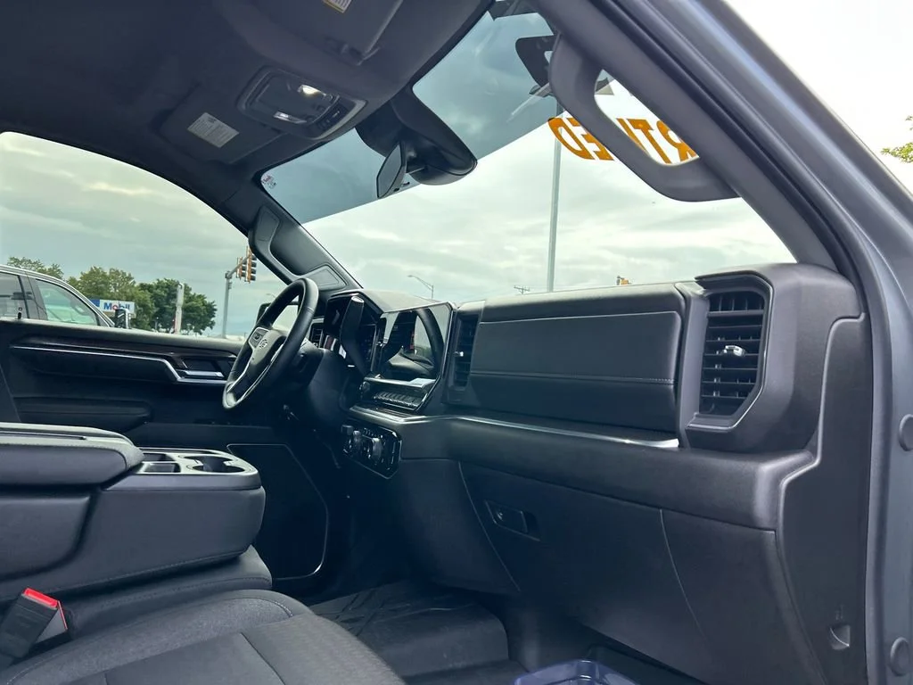 2025 Chevrolet Silverado 1500 RST - Photo 38