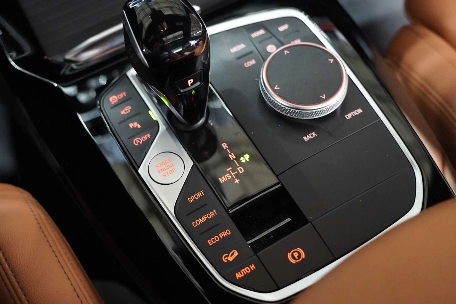 Certified Used 2023 Carbon Black Metallic BMW xDrive30i image 19