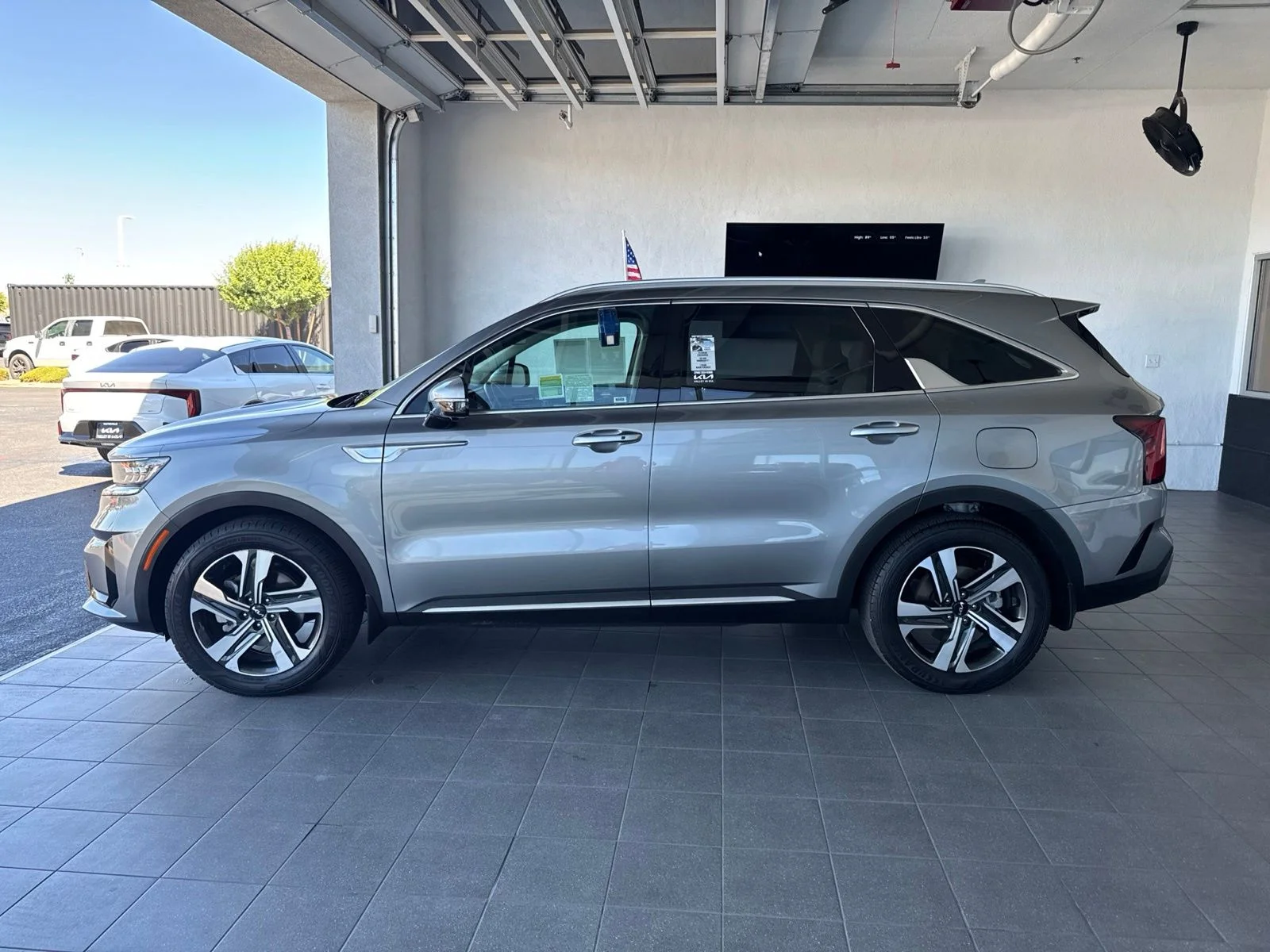 Used 2023 Steel Gray Kia SX Prestige image 11