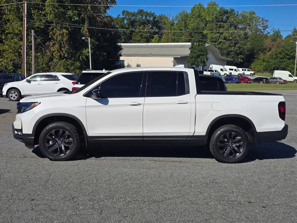 Used 2025 White Honda Sport image 4