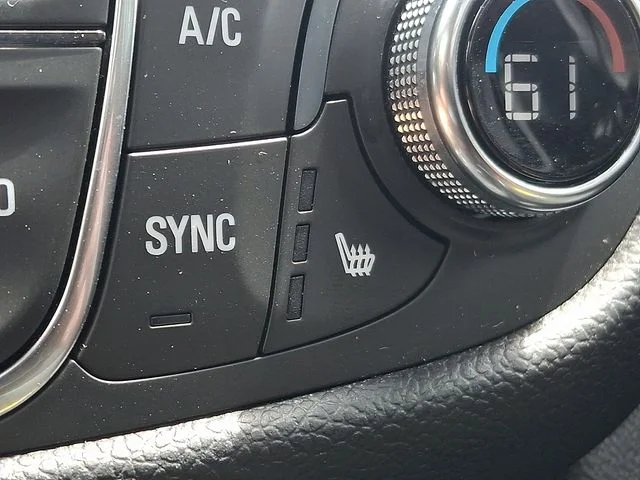 Used 2019 Beige Chevrolet Premier image 27