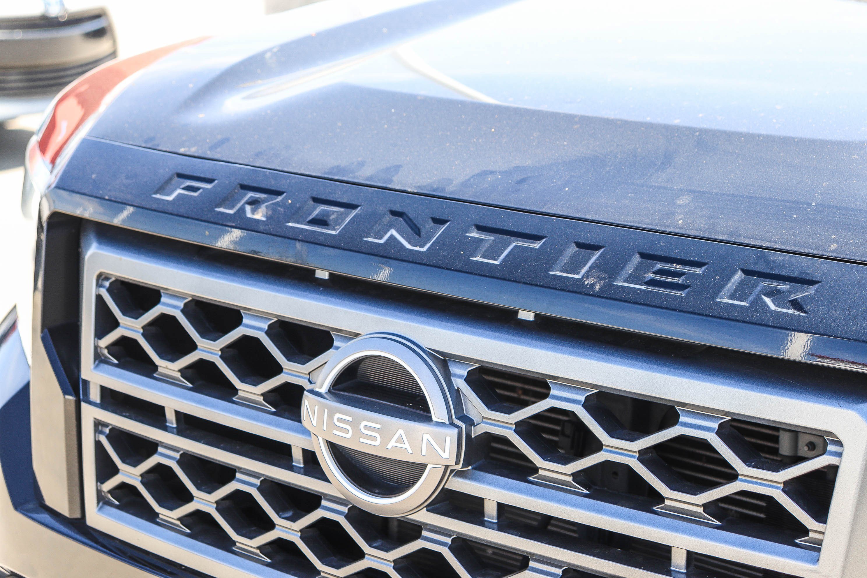 Used 2022 Super Black Nissan SV image 9