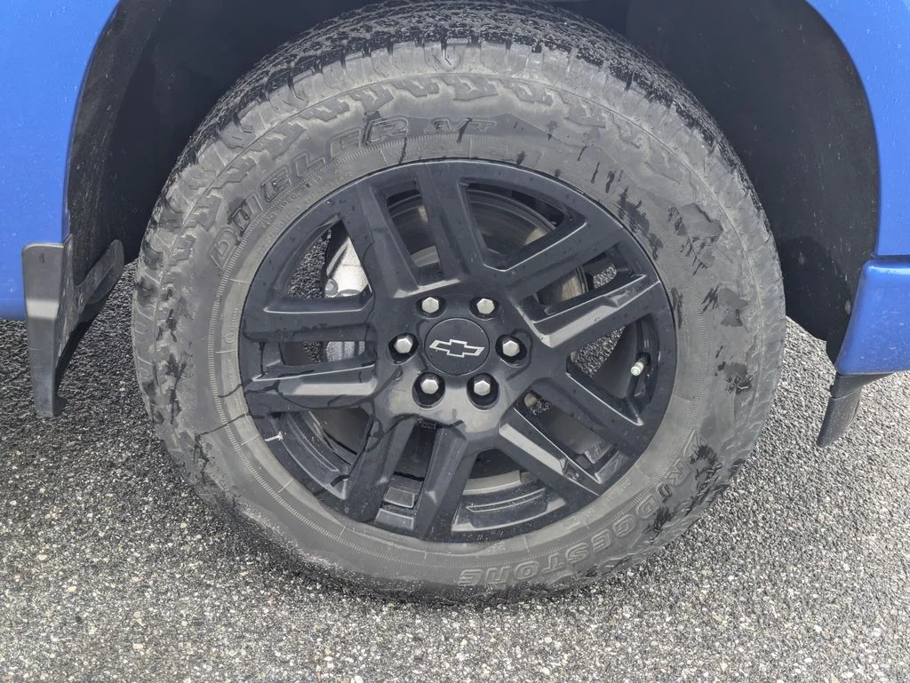 Used 2025 Blue Chevrolet RST image 12
