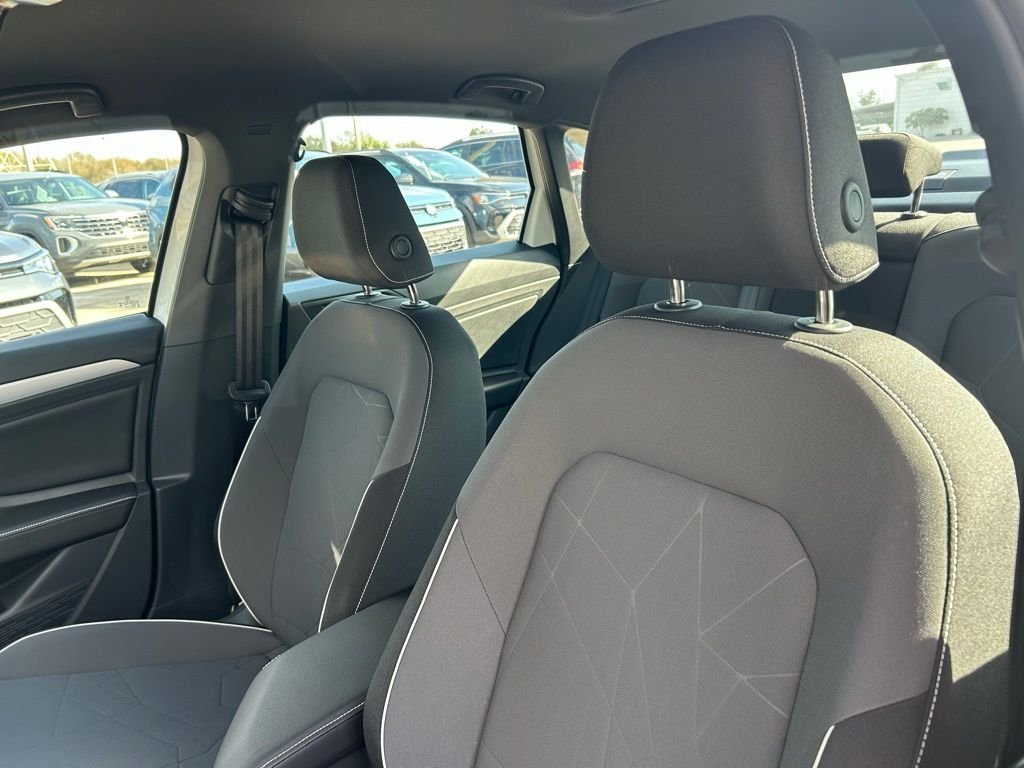 New 2026 White Volkswagen 1.5T Sport image 14
