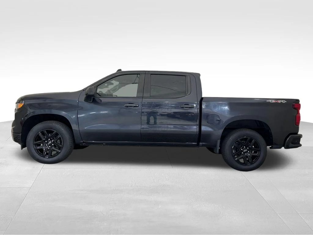 Used 2022 Gray Chevrolet Custom image 2