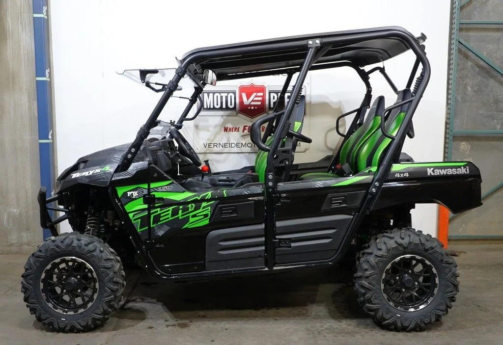Used 2024 GREEN Kawasaki  image 1