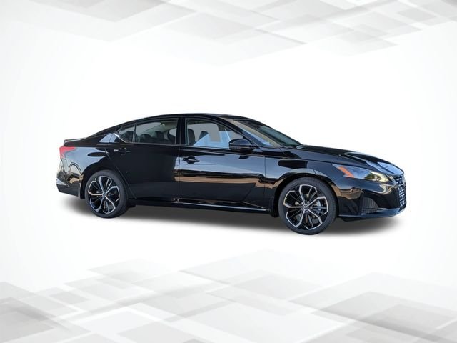 New 2026 Black Nissan 2.5 SR image 2