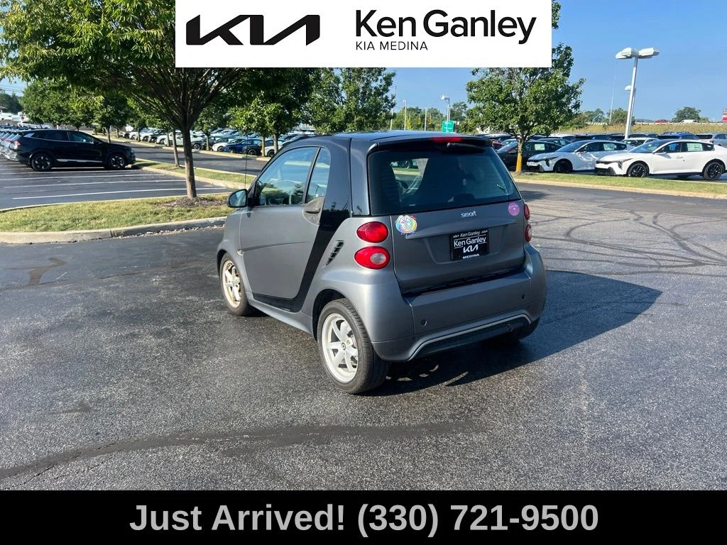 Used 2015 Gray smart Passion image 7
