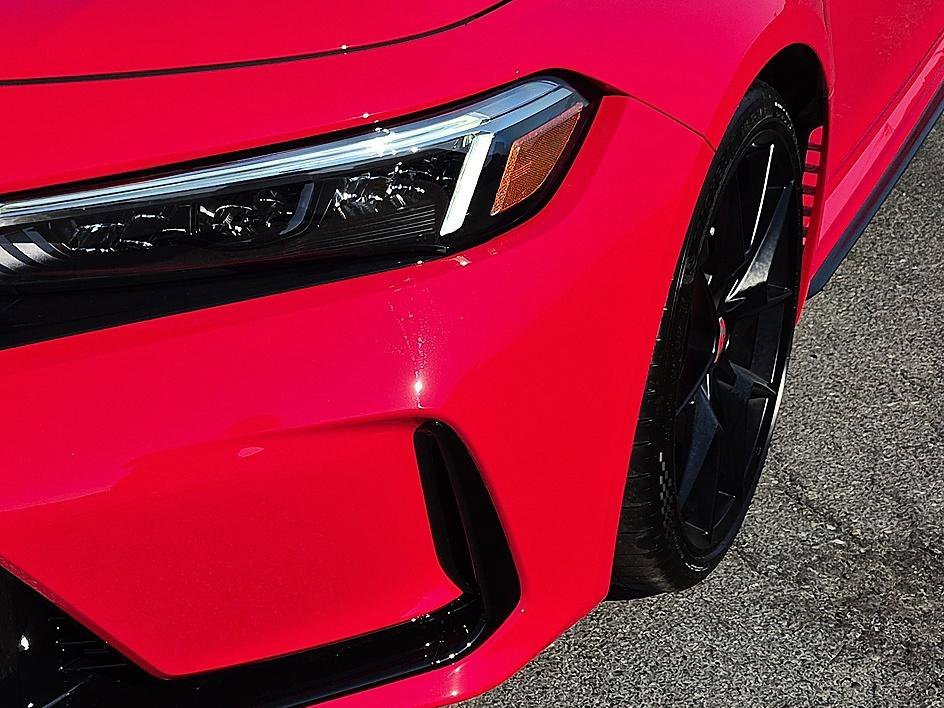 Used 2025 RALLYE RED Honda TYPER image 9