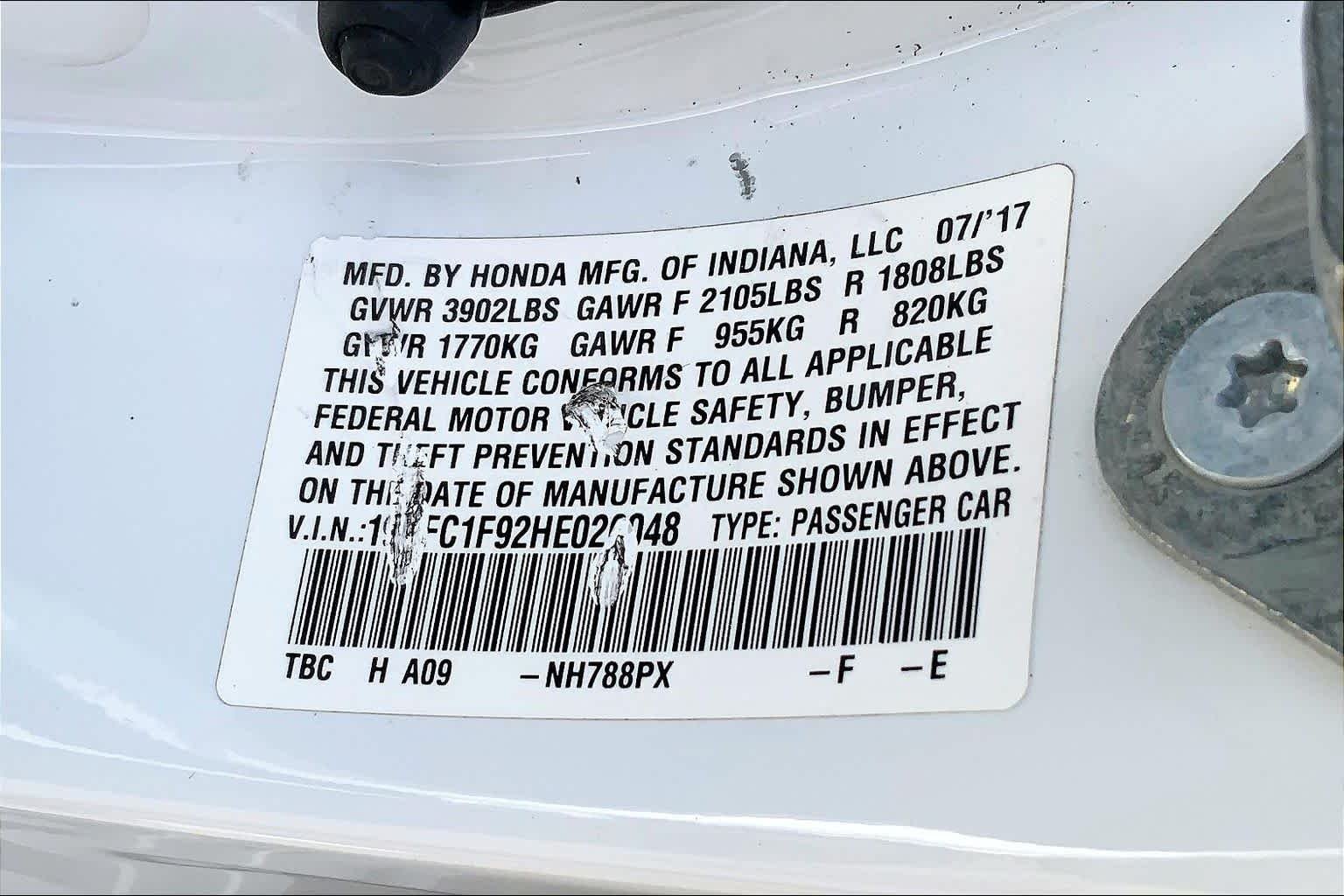 Used 2017 Lunar Silver Metallic Honda Touring image 29