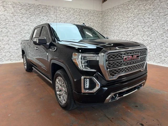 Used 2020 Onyx Black GMC Denali image 1