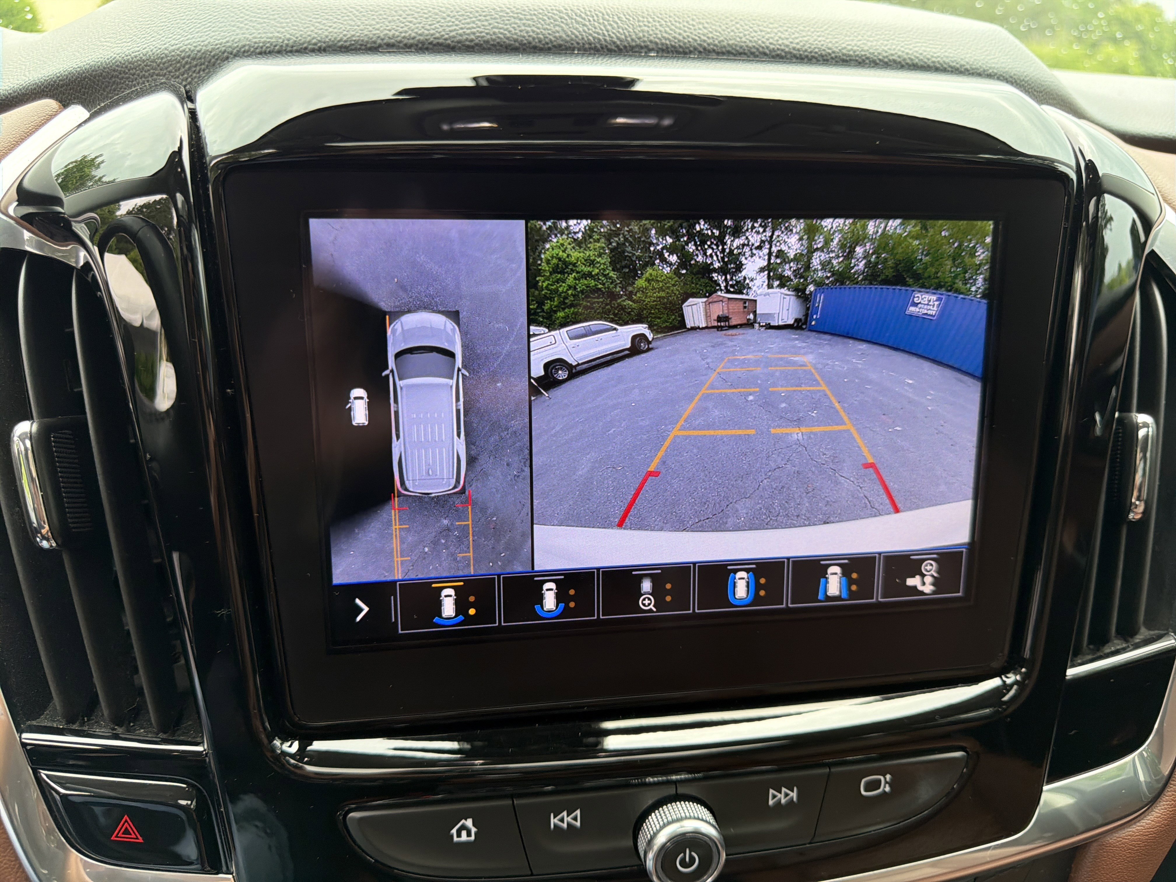 Used 2020 IRIDESCENT PEARL TRICOAT Chevrolet High Country image 31