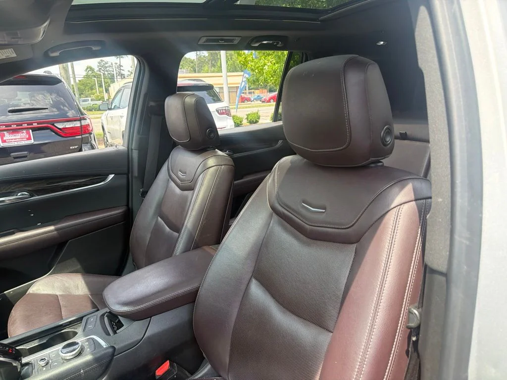 Used 2020 Silver Cadillac Premium Luxury image 11