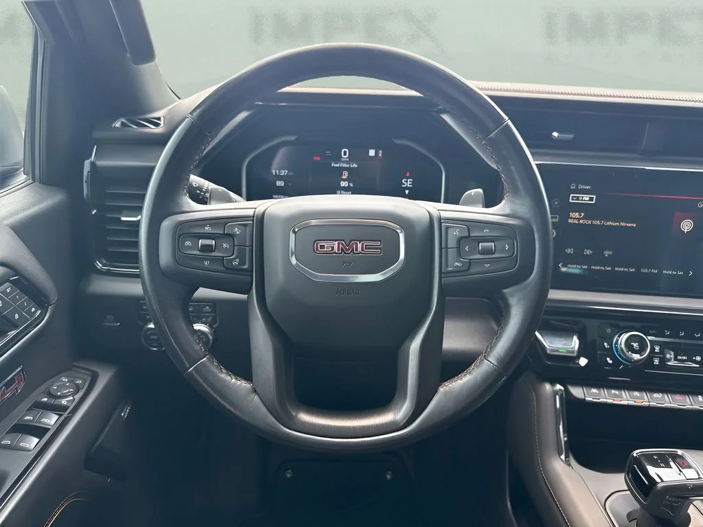 Used 2022 White GMC AT4 image 16