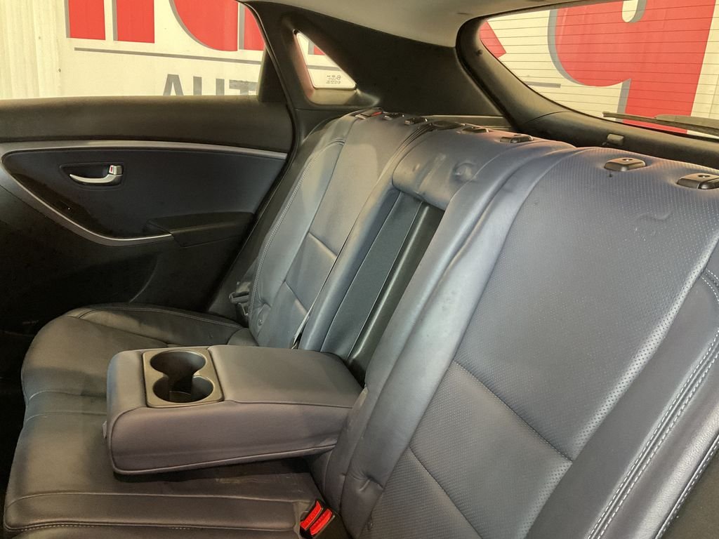 Used 2013 Gray Hyundai Base w/Blue image 28