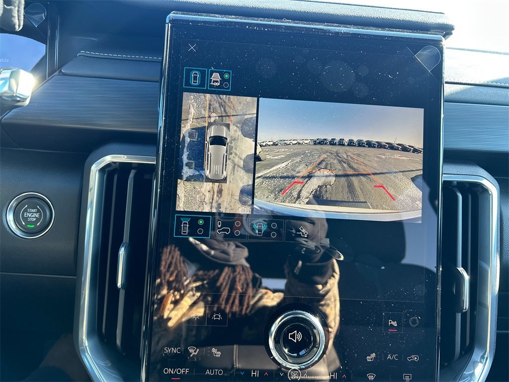 2026 GMC ACADIA - Image 24