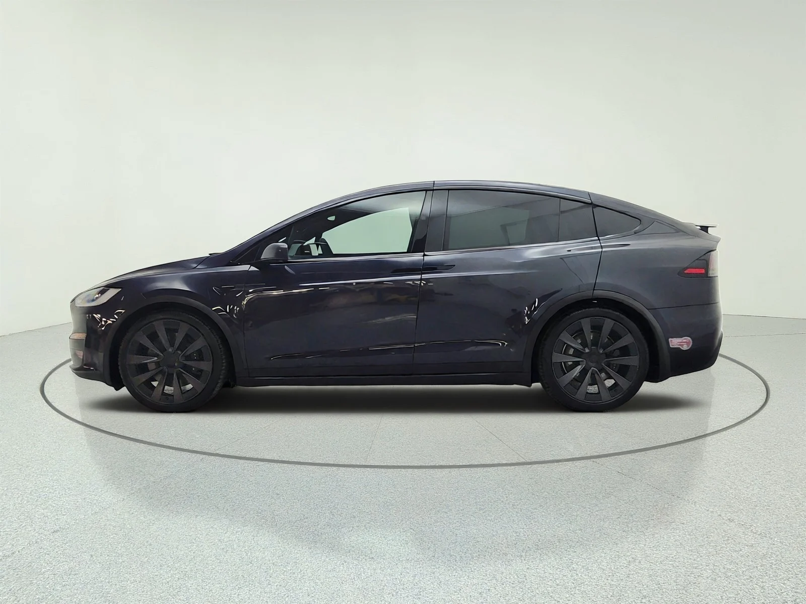 Used 2023 Midnight Silver Metallic Tesla Standard Range image 8