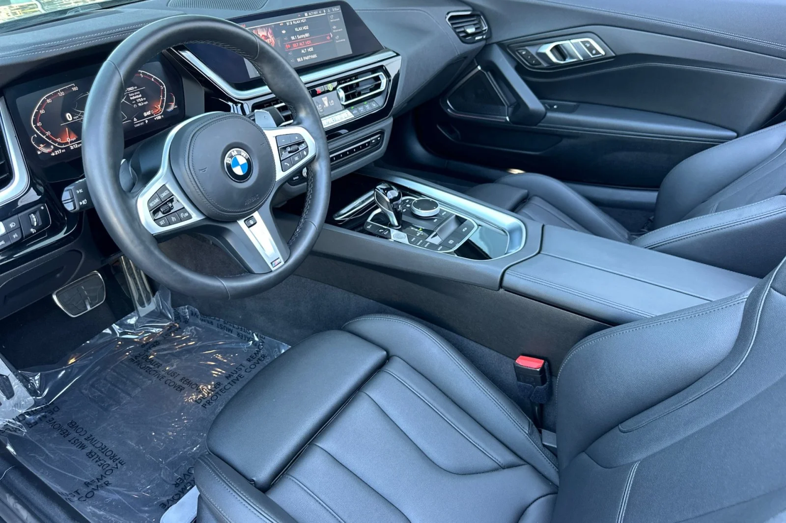 Used 2026 GREY BMW sDrive30i image 4