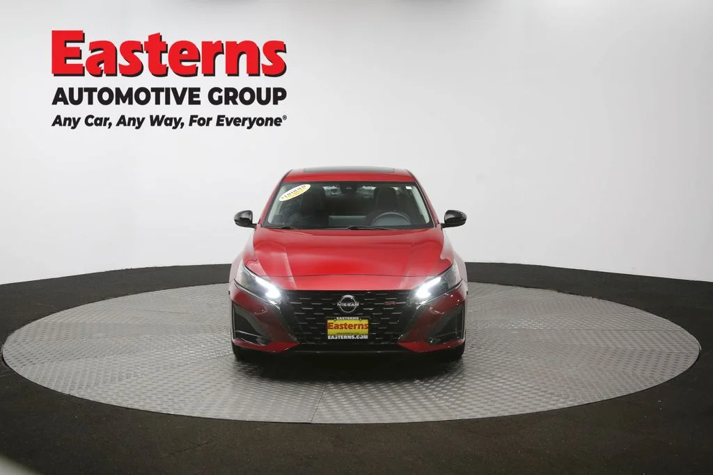 Used 2023 Red Nissan 2.5 SR image 51