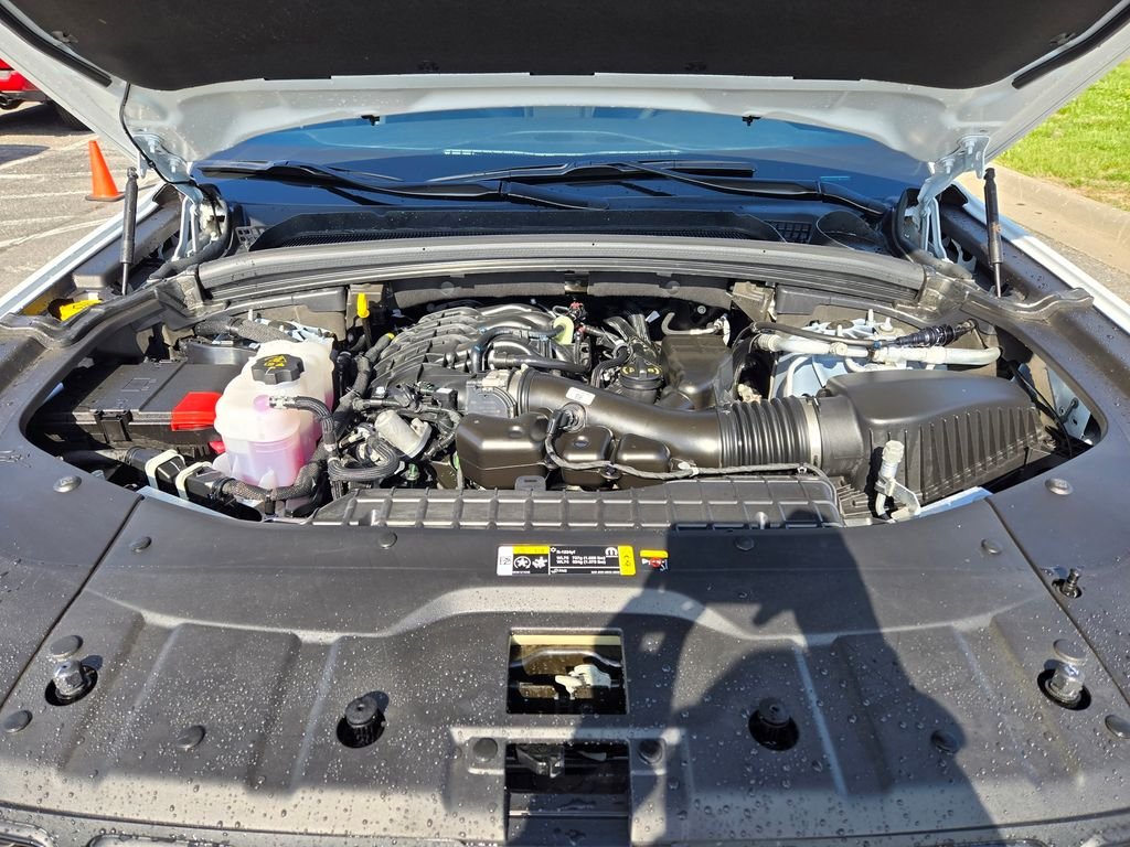 Used 2025 White Jeep Altitude X image 32
