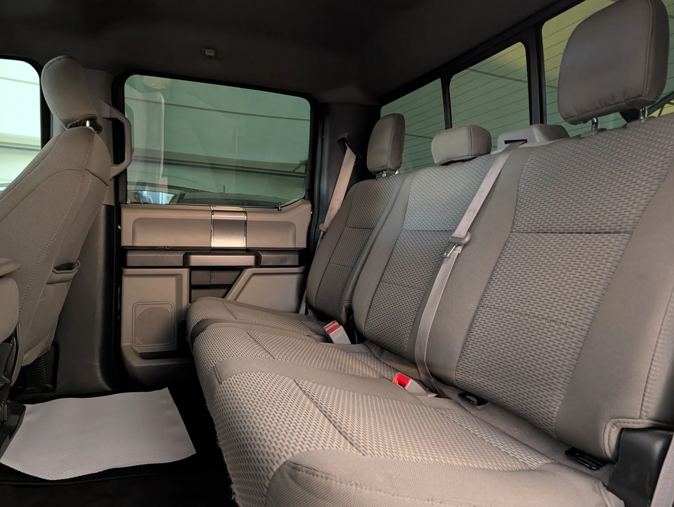 Used 2020 Black Ford XLT - 302A Pkg - 5.0L V-8 - Rear View Camera - XL 4WD SuperCrew 5.5 Box image 26