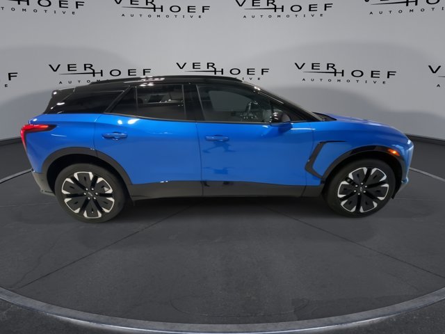 Used 2026 Riptide Blue Metallic Chevrolet AWD RS image 9