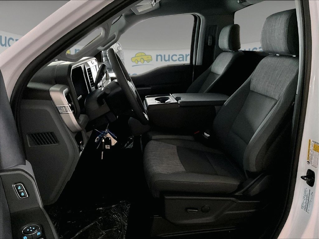 New 2026 Oxford White Ford XLT image 11