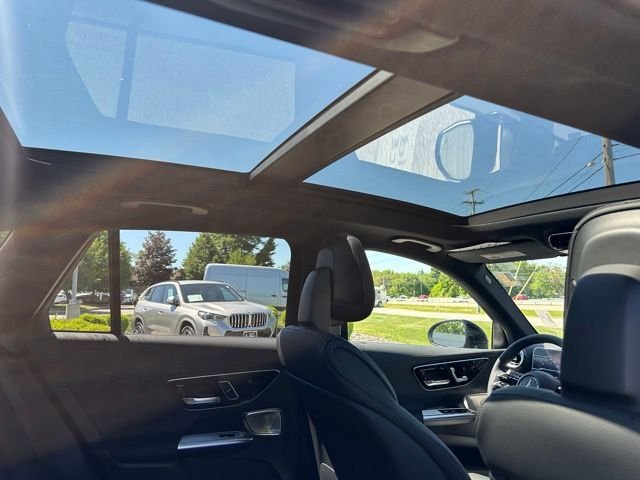 New 2026 Starling Blue Metallic Mercedes-Benz GLC 300 image 34