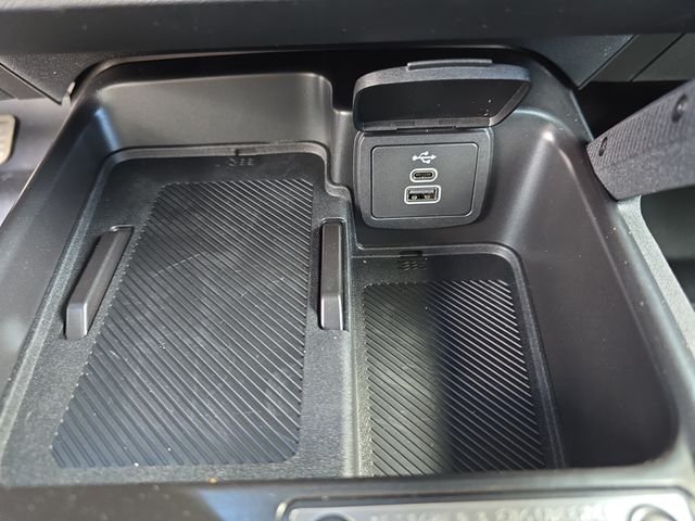 New 2026 Velocity Blue Metallic Ford Badlands® image 56