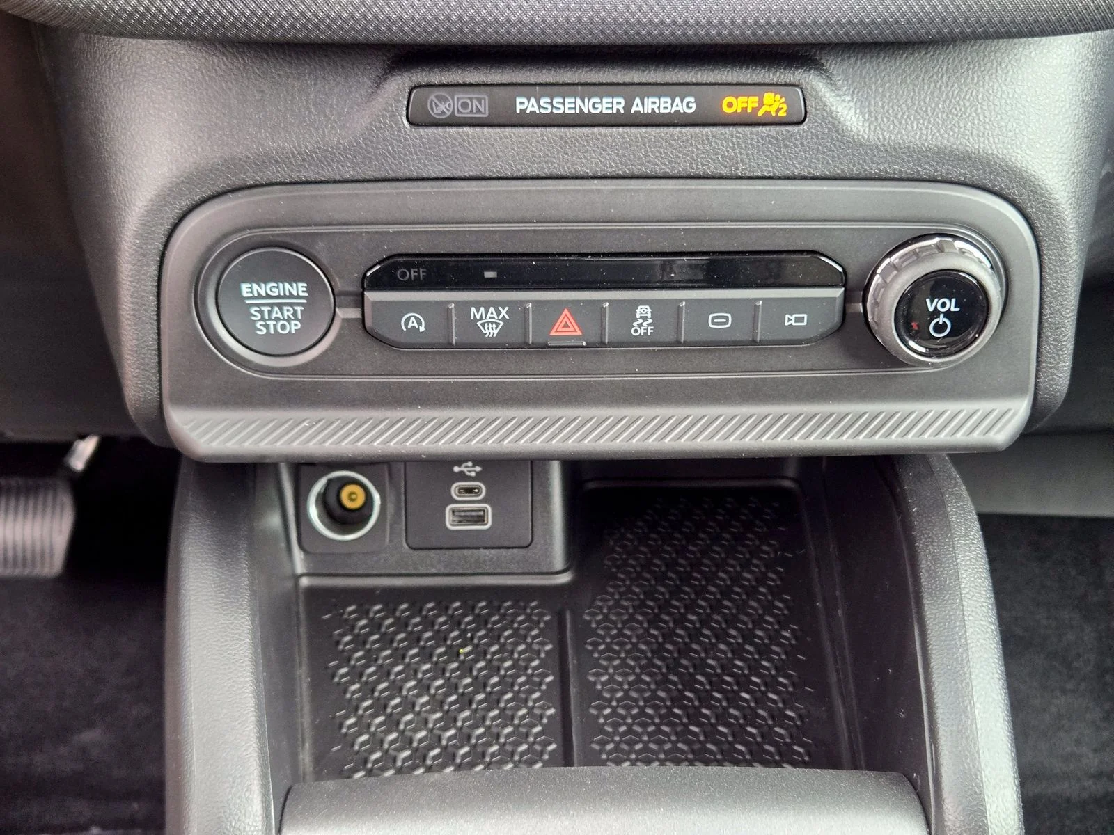 New 2026 Carbonized Gray Metallic Ford Big Bend® image 13